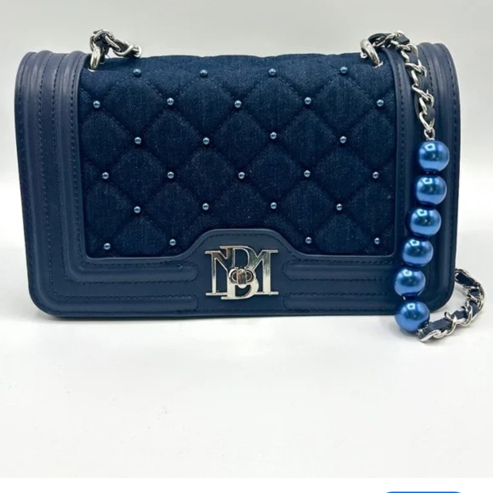 ⭐️NWT Badgley Mischka Denim Quilted Crossbody with Pearls⭐️